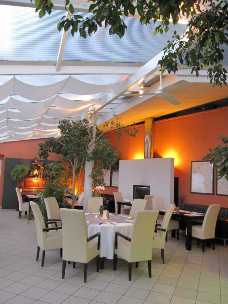 Restaurant Nebozízek and Hotel