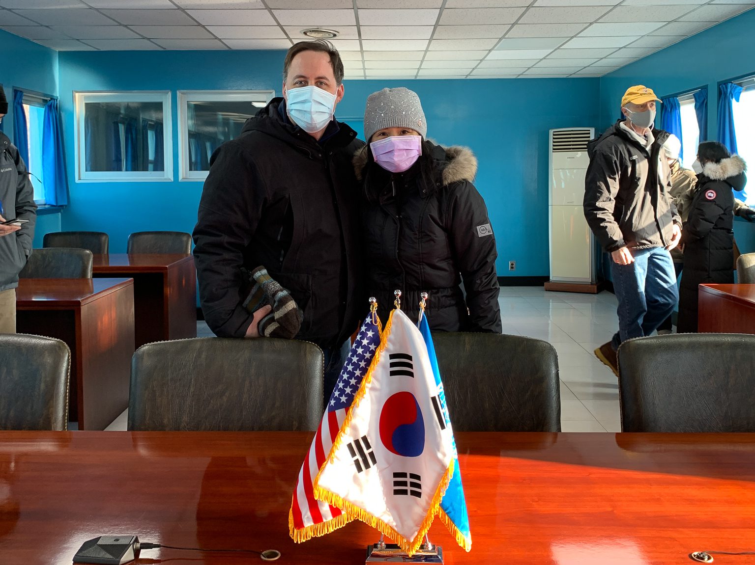 DMZ - Blue House 會議室內部 - 北韓